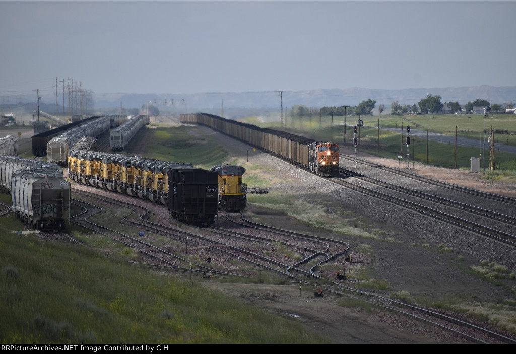 BNSF 6070/9702